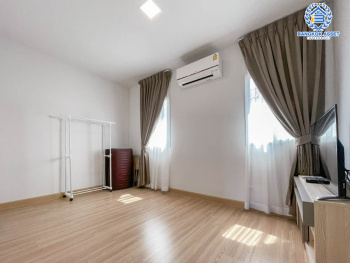 *****ทาวน์เฮ้าส์มือสองย่านสมุทรปราการ ม.พฤกษาวิลล์ บางนา-เอแบค บนเนื้อที่ 16.1 ตร.ว. ฟังก์ชัน 2 ห้องนอน 2 ห้องน้ำ 1 ที่จอดรถ วิวหน้าบ้านเป็นสวน บนทำเลเดินทางสะดวก เชื่อมต่อถนนบางนา-ตราด เข้าเมืองสะดวก ใกล้จุดขึ้นลงทางด่วน "บางนา" และ "เซ็นทรัลบางนา"